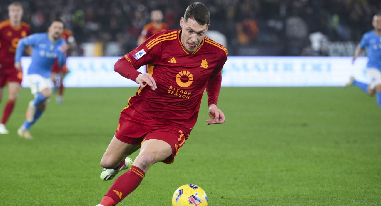 Andrea Belotti con la maglia dell'AS Roma