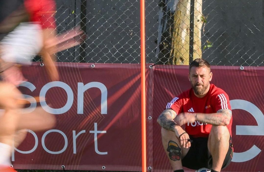 Daniele De rossi nell'allenamento della Roma per l'amichevole estiva contro il Latina