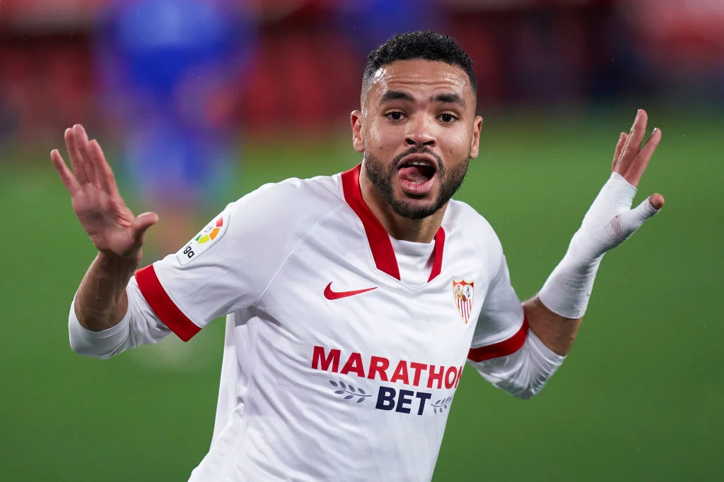 En-Nesyri con la maglia del Siviglia.